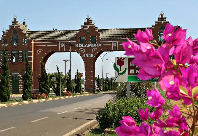 HOLAMBRA – CIDADE DAS FLORES