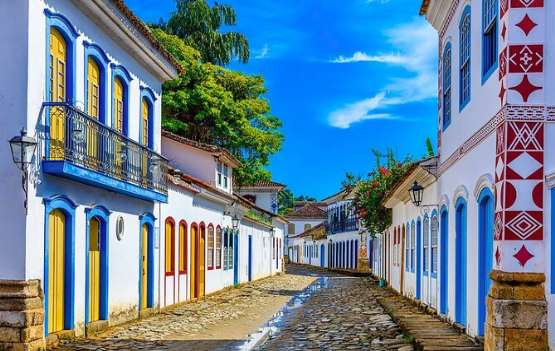 PARATY COM HOSPEDAGEM